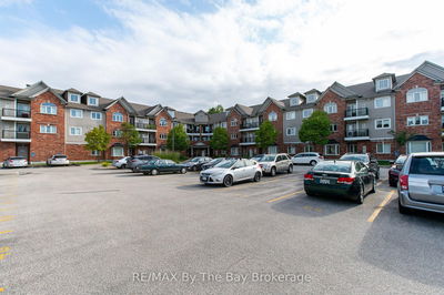 Unit 211 — 16 Westbury Rd, Wasaga Beach - Wasaga Beach