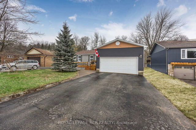 236 Simcoe Street