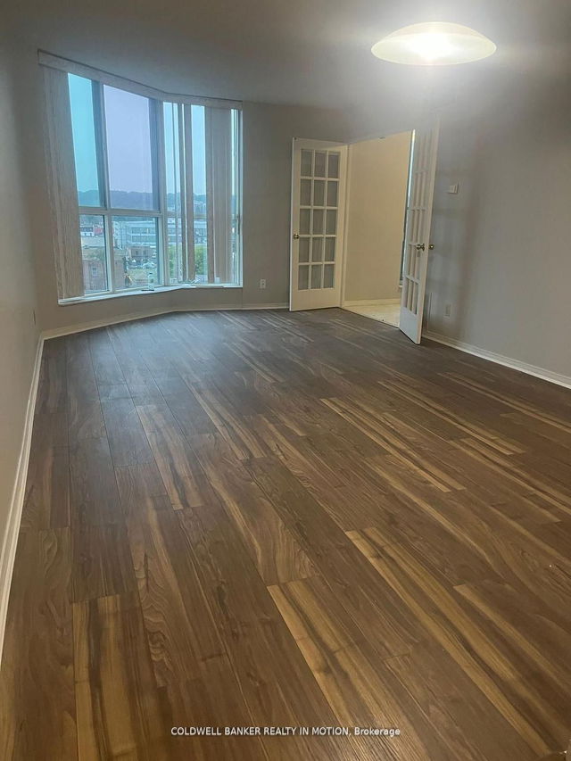803 - 140 Dunlop Street E