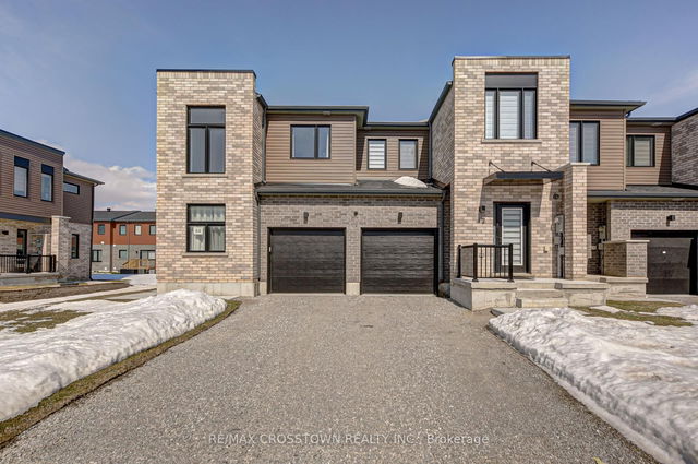44 FAIRLANE Avenue