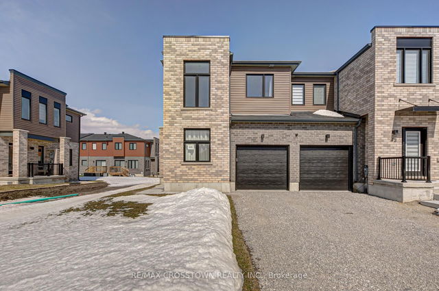 44 FAIRLANE Avenue