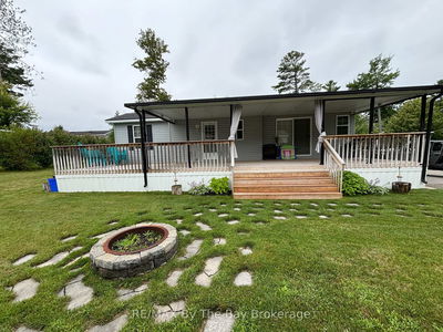 15 Chippewa Tr, Wasaga Beach - Wasaga Beach image-0-4