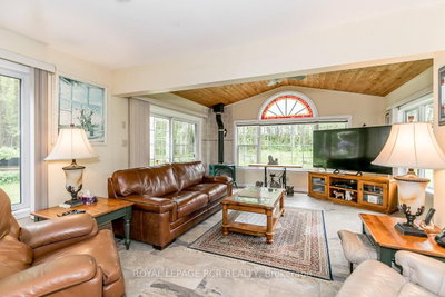 14808 HWY 12 — more photos