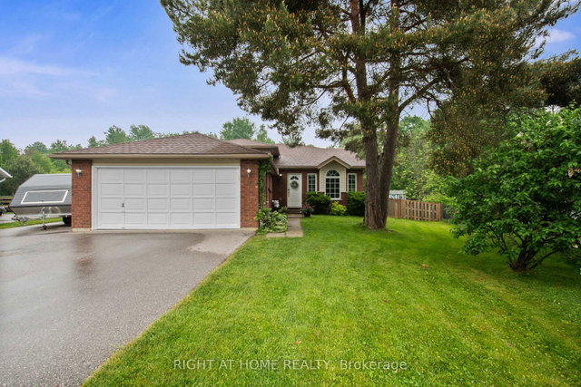 18 Edgewood Crescent