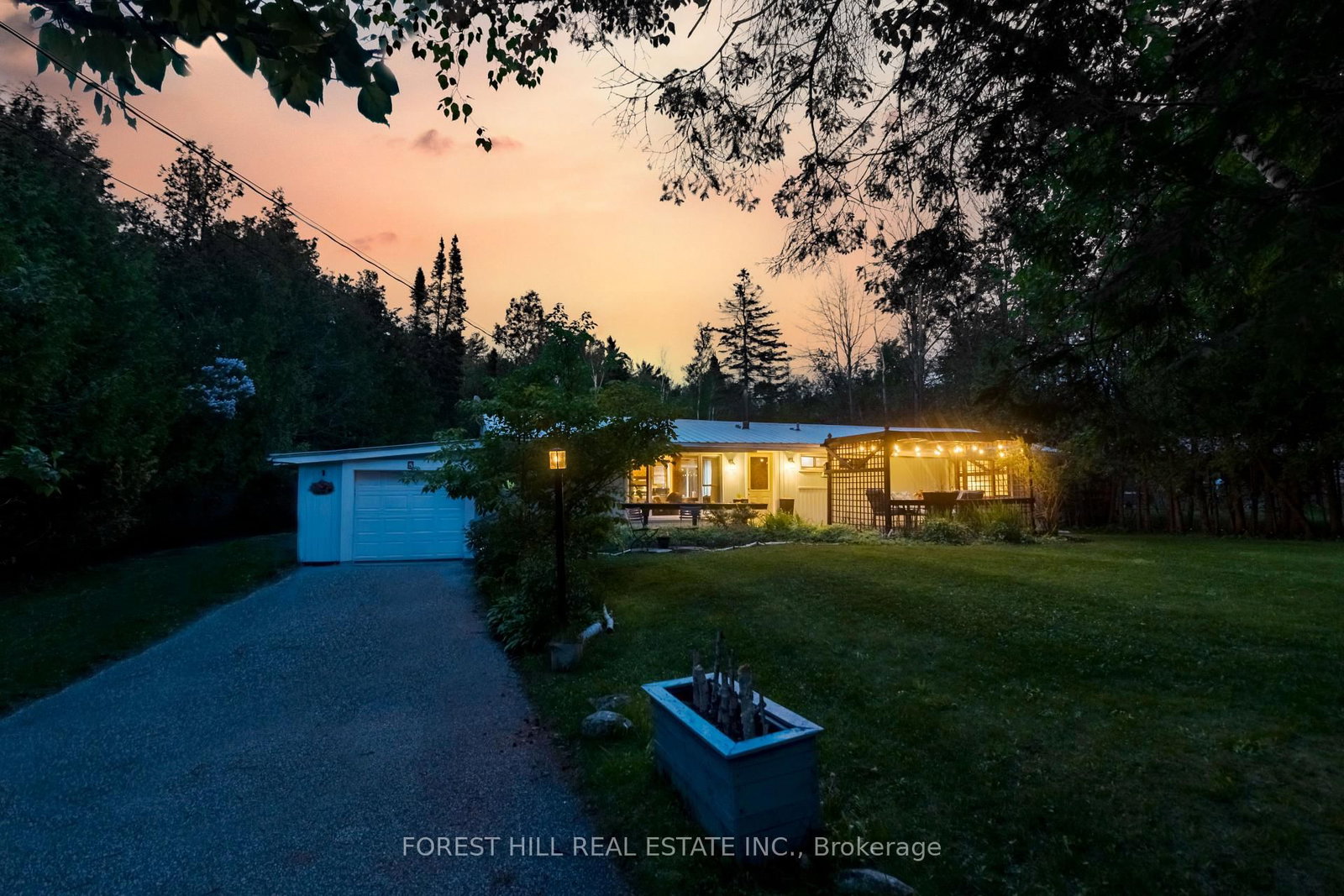 Listing Image 43