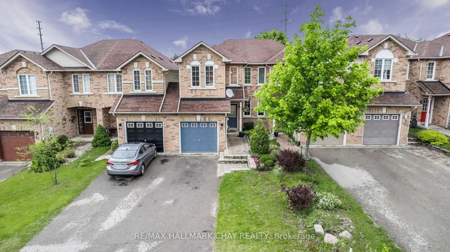 87 Hawthorne Crescent