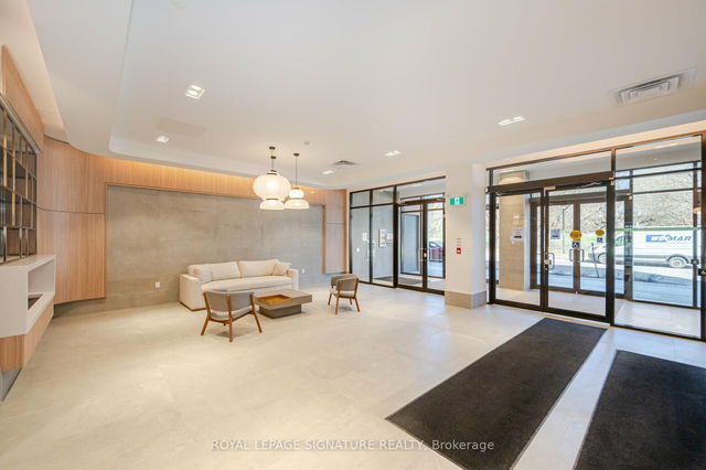722 - 185 Dunlop Street E