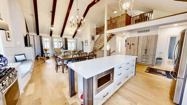 2501 Lakeshore Drive