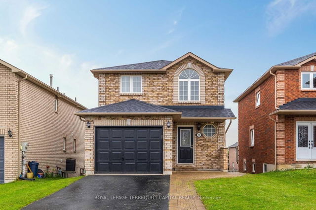 90 Courtney Crescent