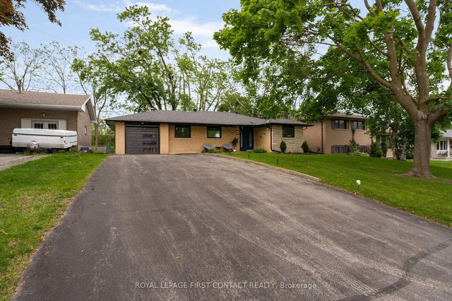 26 Ottaway Avenue