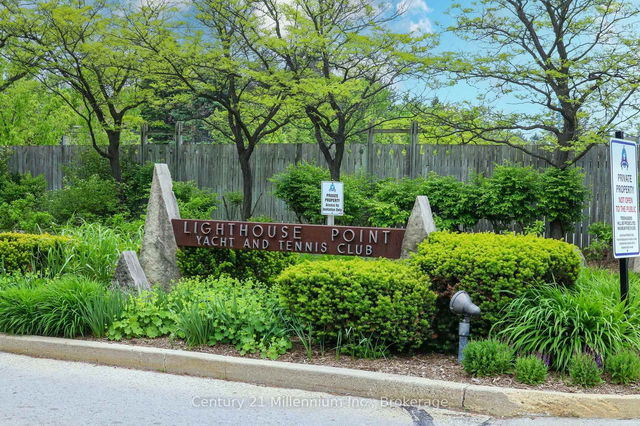 302 Mariners Way