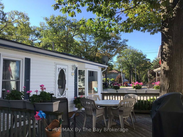 3 - 5 29th Street N