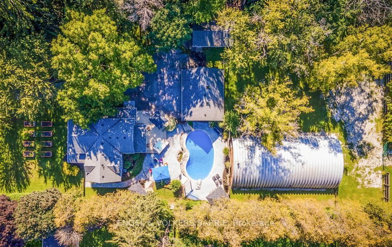 112 Lakeshore Rd W, Oro-Medonte, L0L 2E0 | Image 2