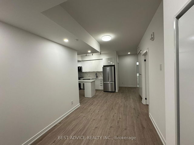 809 - 56 LAKESIDE Terrace