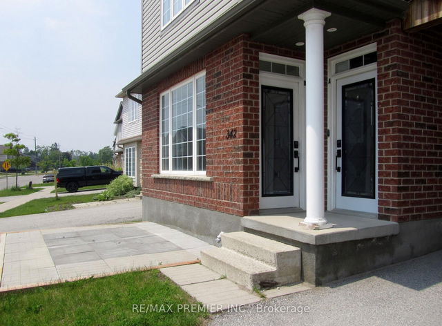Unit B - 342 Edgehill Drive