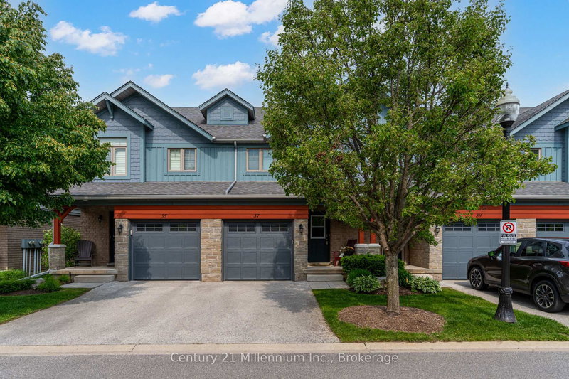 37 Silver Glen Blvd, Collingwood, L9Y 0G9 | Image 2