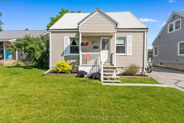 5 Albany Avenue