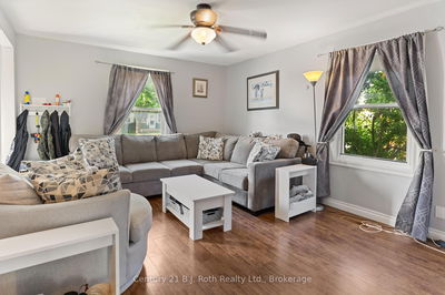 5 Albany Ave, Orillia - Orillia image-0-4