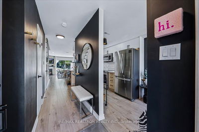 Unit 4 — 2 Laguna Pkwy, Ramara - Brechin image-0-4