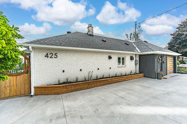 425 Codrington Street