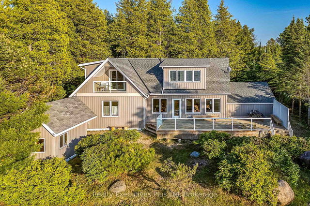 29 Iroquois Crescent