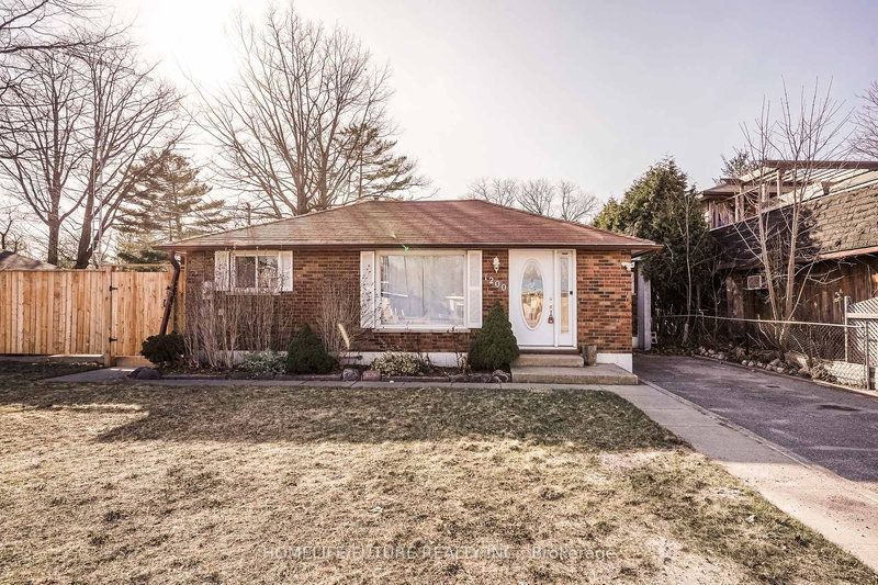 1200 Mosley St, Wasaga Beach, L9Z 2E7 | Image 2