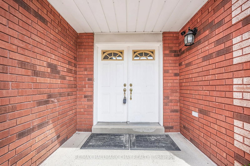 132 James St, Barrie, L4N 6X9 | Image 2