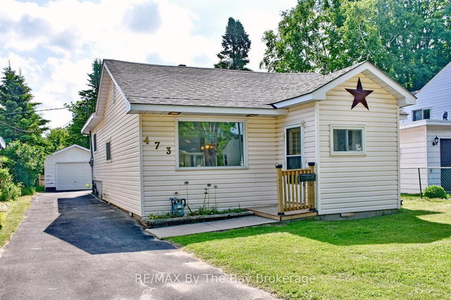 473 Maple Street