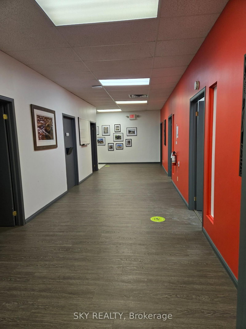 5 - 411 Huronia Rd, Barrie, L4N 9B3 | Image 3