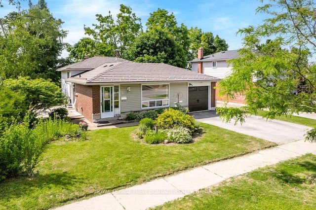 33 Roslyn Road