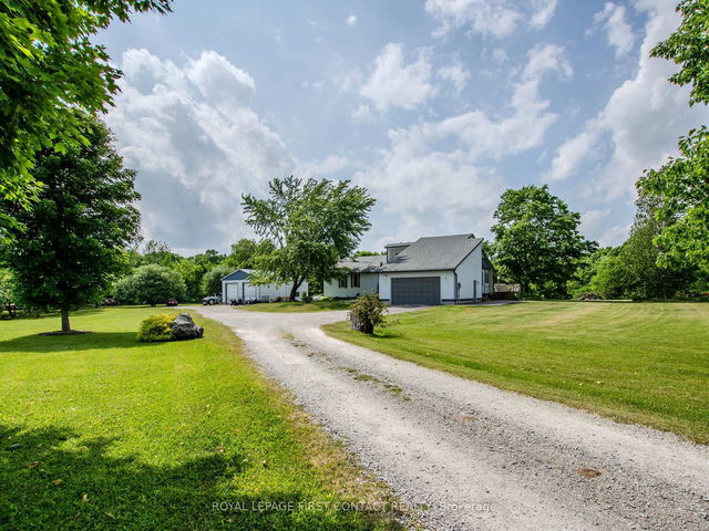 1580 Flos 3 Road W