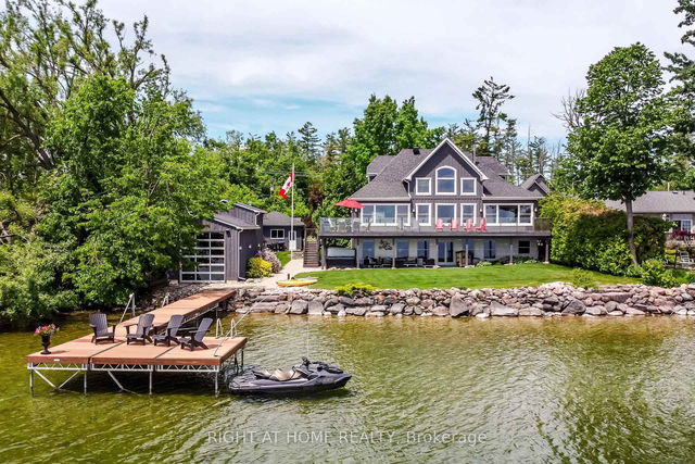21 Lakeshore Road E