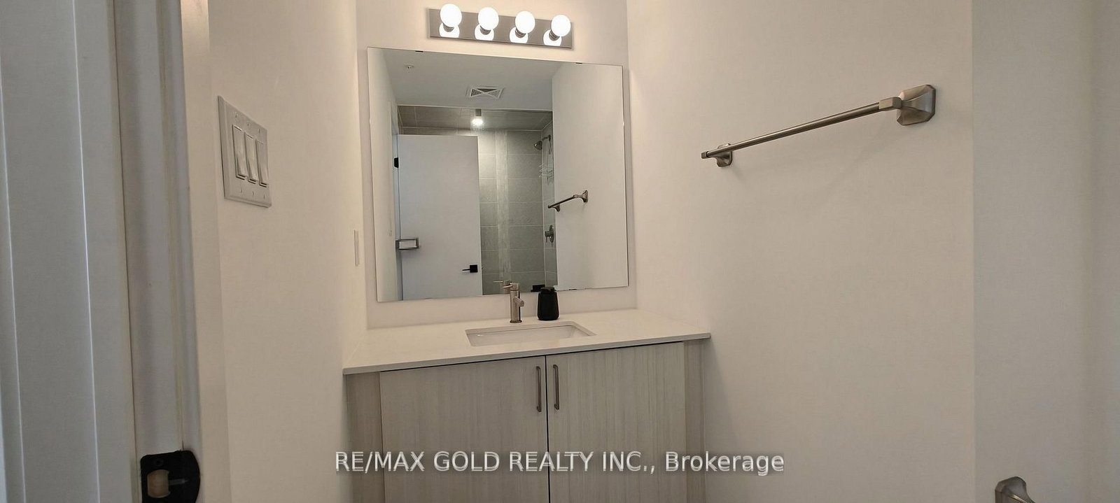 4 Spice Way, Unit 504 - Photo 15