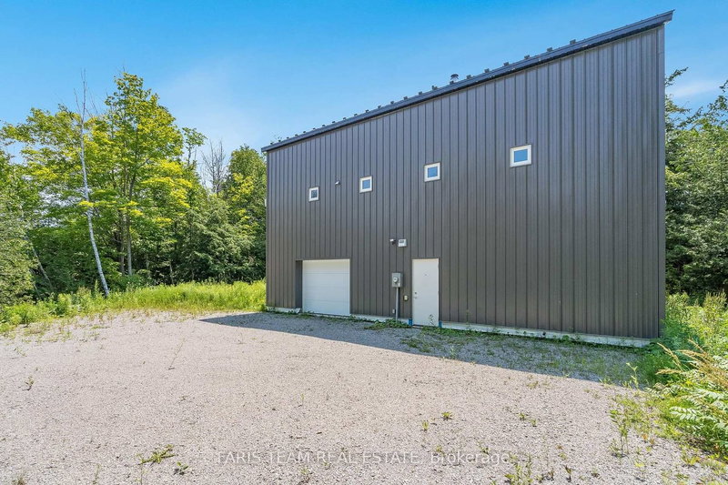 2576 Champlain Rd, Tiny, L9M 0C9 | Image 3