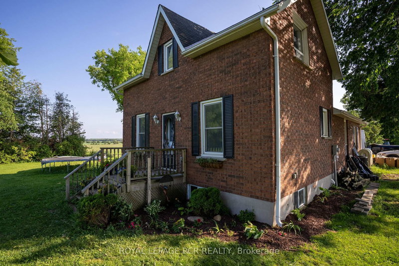 2606 Crossland Rd, Springwater, L0L 1P0 | Image 3