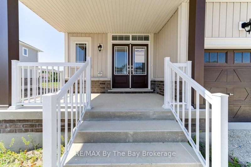 16 Misty Ridge Rd, Wasaga Beach, L9Z 0R8 | Image 3