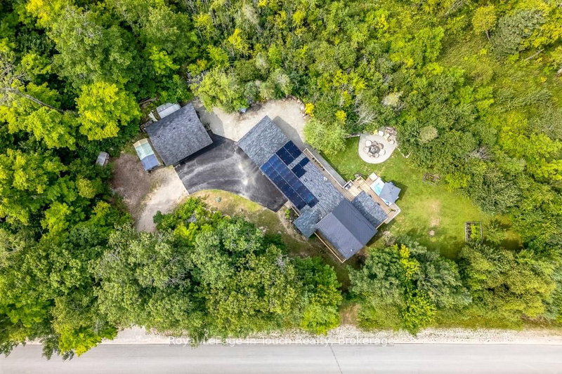 36 Meadows Ave, Tay, L0K 2C0 | Image 2