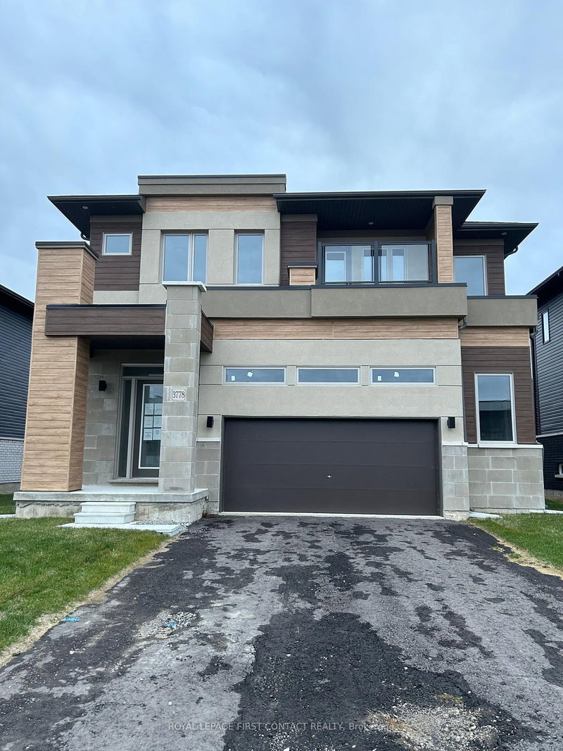 3778 Sunbank Cres, Severn, L3V 6H3 | Image 2