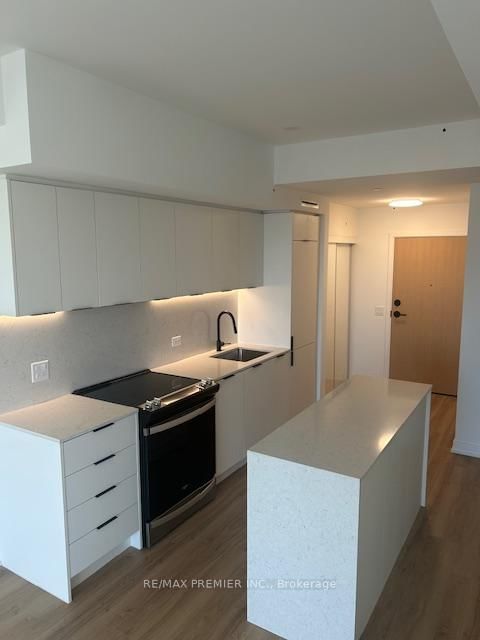 219 - 31 Huron St, Collingwood, L9Y 1C3 | Image 2