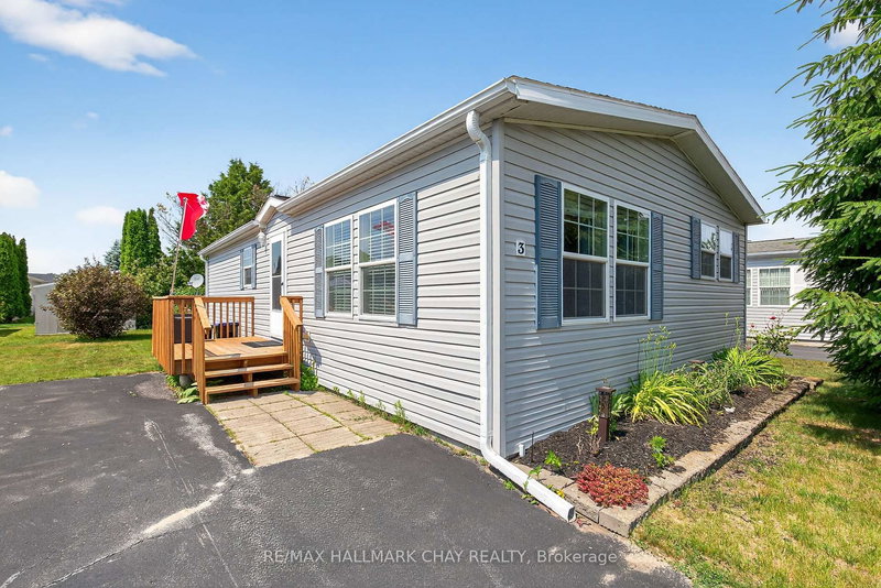 3 Illinois Cres, Wasaga Beach, L9Z 3A8 | Image 2