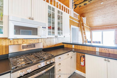 1449 Champlain Rd, Tiny - Rural Tiny image-0-3