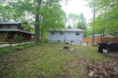 126 Woodward Dr, Tiny - Rural Tiny image-0-2