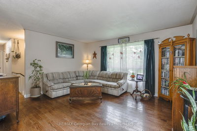 41 Tucson Rd, Tiny - Rural Tiny image-0-4