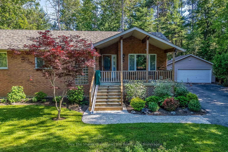 34 Pineshore Cres, Tiny - Rural Tiny image-0-0