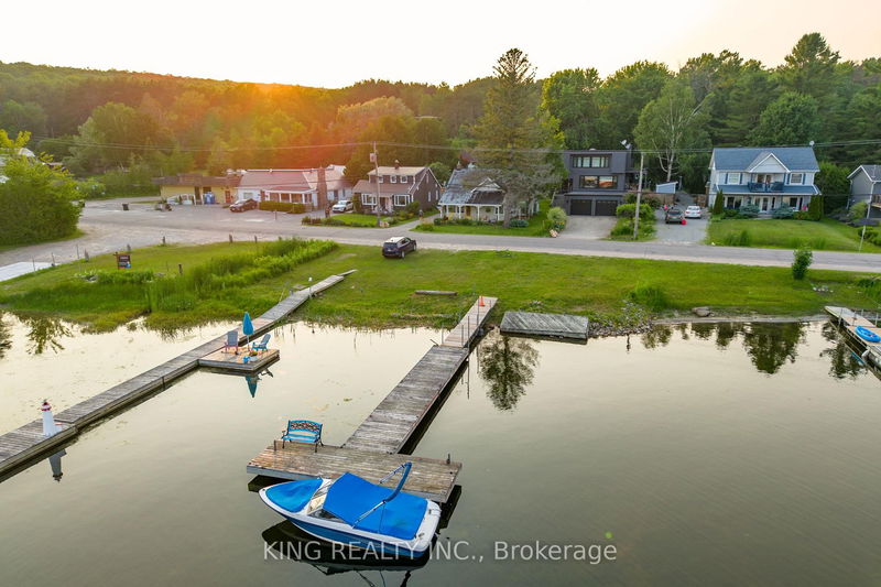 602 CHAMPLAIN Rd, Tiny - Rural Tiny image-0-0