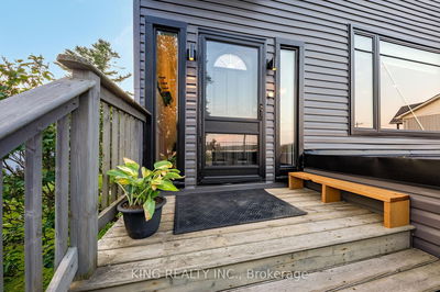 602 CHAMPLAIN Rd, Tiny - Rural Tiny image-0-3
