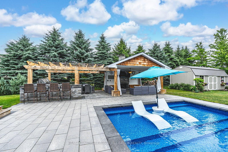 5 Munro Crt, Springwater, L9X 0H6 | Image 3