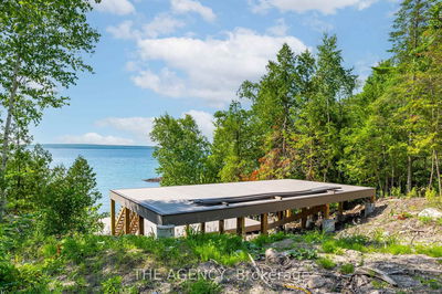 466 Silver Birch Dr, Tiny - Rural Tiny image-0-4