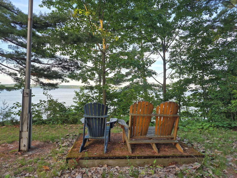 1379 Champlain Rd, Tiny - Rural Tiny image-0-0