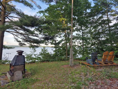1379 Champlain Rd, Tiny - Rural Tiny image-0-1